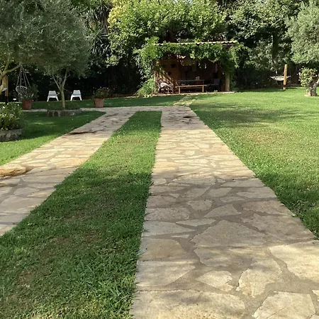 Διαμέρισμα Bangallows Tartaya *